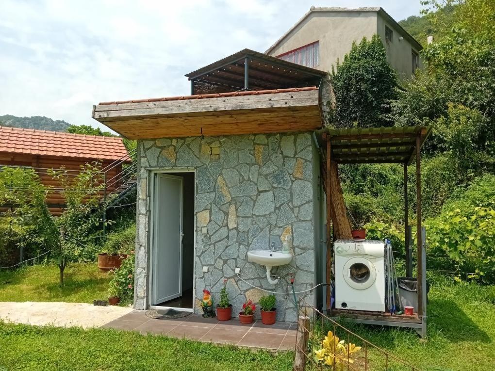 Camp Sunny Hills Hotel Virpazar Exterior foto